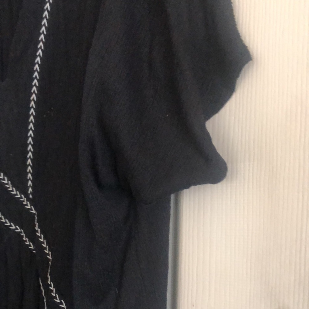 Make An Offer Ellos black gauze short sleeve 🔝 top - Picture 2 of 6